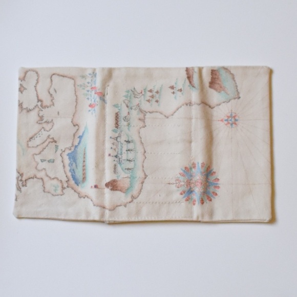 Wallet trifold hand drawn old world map canvas - Picture 4 of 5